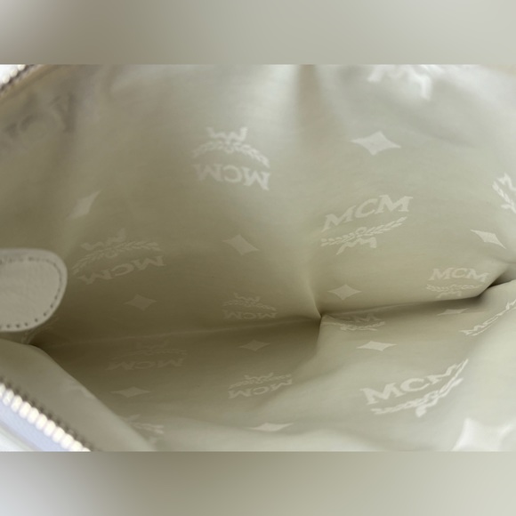 Sale🔥 Authentic MCM Brand New BIG POUCH - Picture 4 of 6